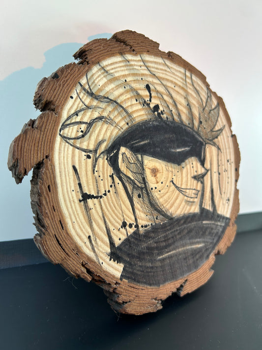 Satoru Gojo sur rondin de bois